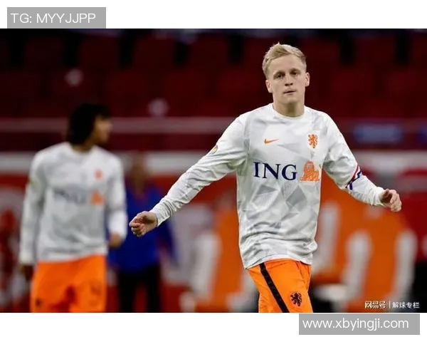 黑人足球明星贝克的成长历程与职业生涯全解析